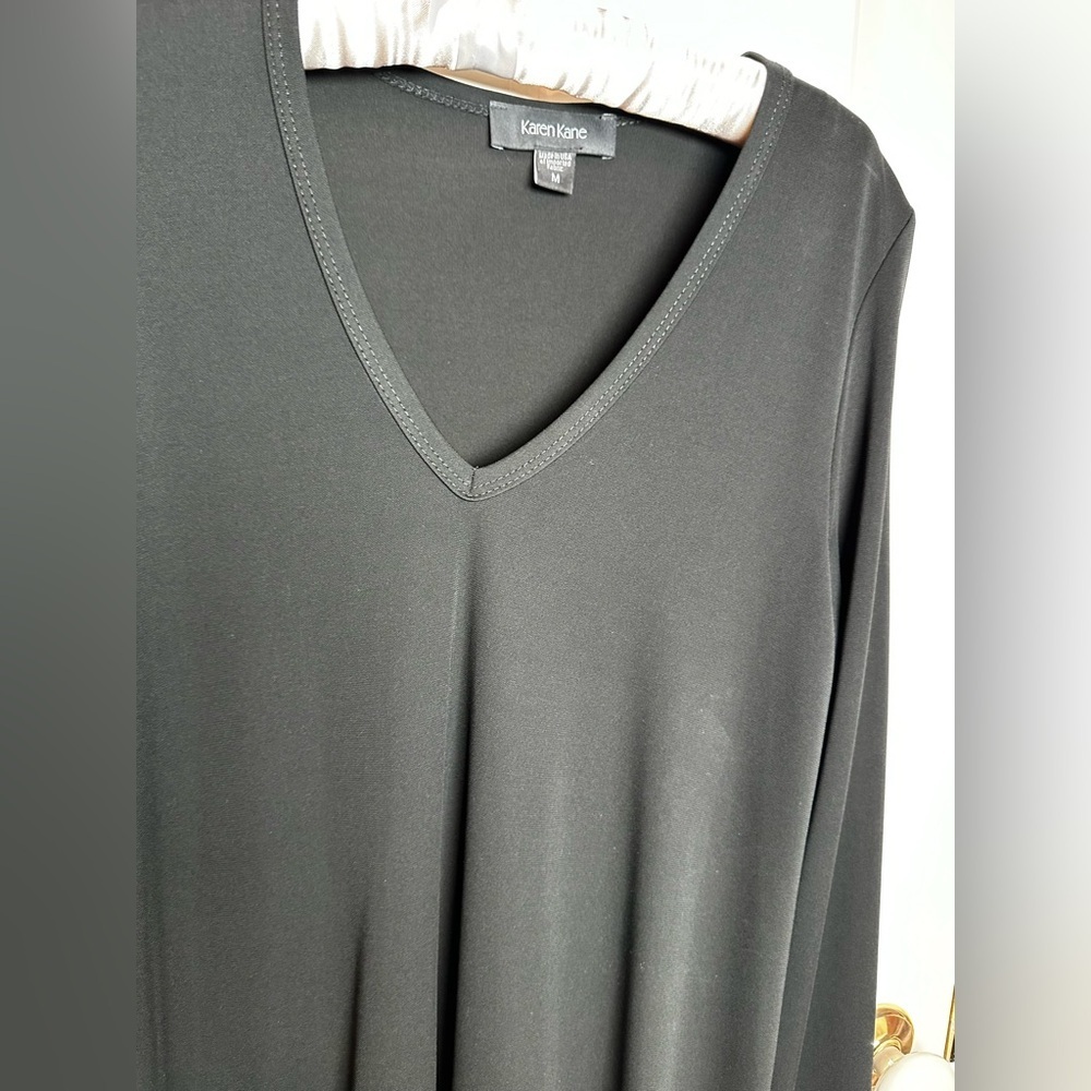 Karen Kane Black Asymmetrical Long Sleeve Top - Picture 3 of 6